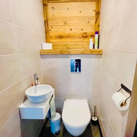 Ideal At The Foot Of The Slopes Apartment